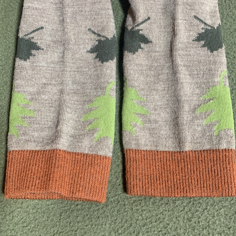 Cabela’s fall themed socks. 2 pair. Never worn. Washed. - Picture 3 of 7